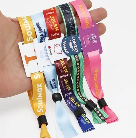 Bracelets : Bracelet en tissu