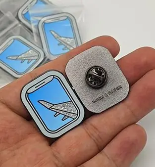 Épinglettes et aimants : Impression UV